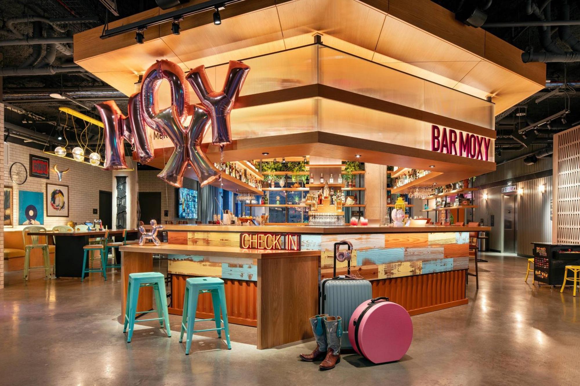 Moxy Austin - University Exterior photo